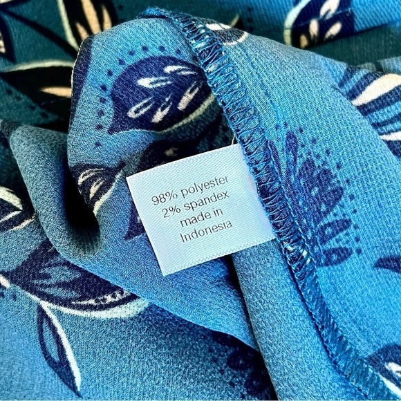 Lane Bryant Blue Floral Skirt with Elastic Waist and Pockets Size 14/16 NWOT - Picture 8 of 9